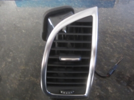 Audi - AIR VENT - 4L0820902